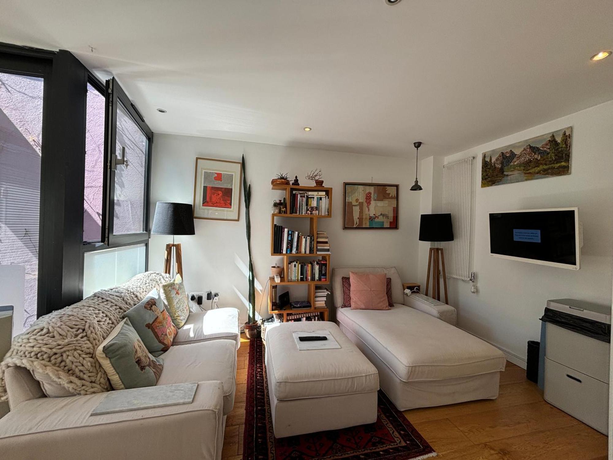 Appartamento Artistic 1Bd Flat In The Heart Of Hackney Londra Esterno foto